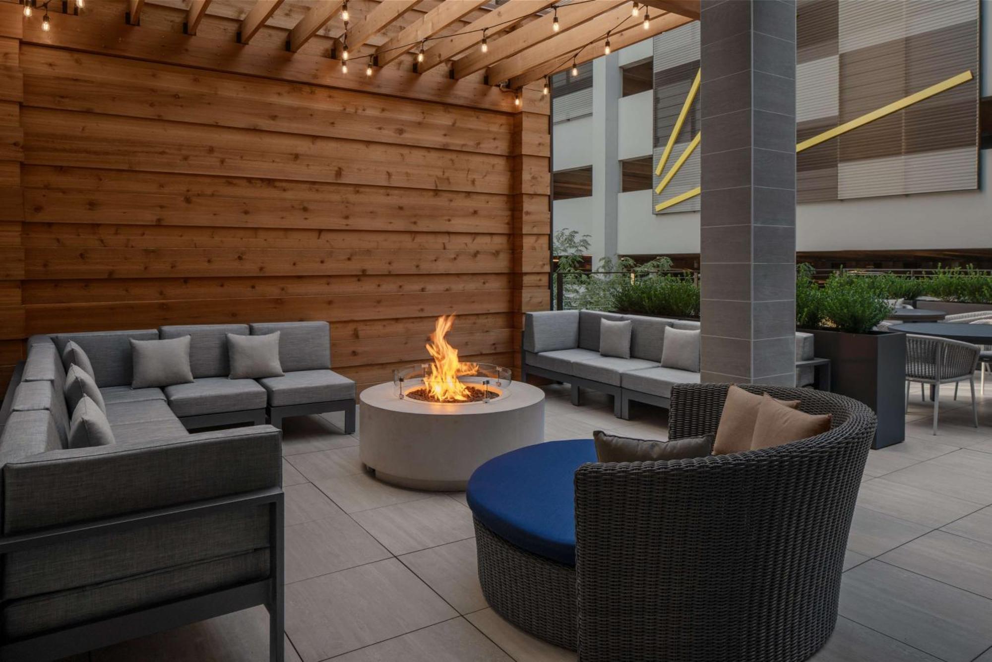 Homewood Suites By Hilton Charlotte Uptown First Ward المظهر الخارجي الصورة